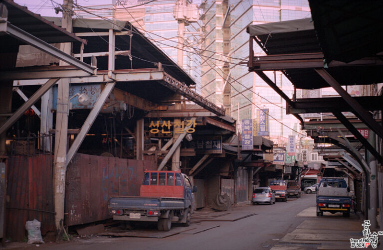 Nikon FM2 · Carl Zeiss Planar T* 50mm F1.4