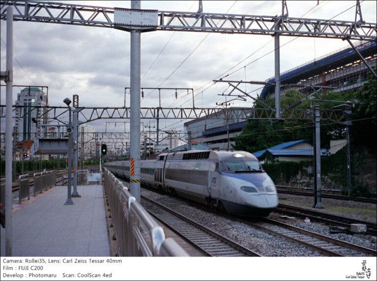 Rollei 35 · Carl Zeiss Tessar 40mm F3.5