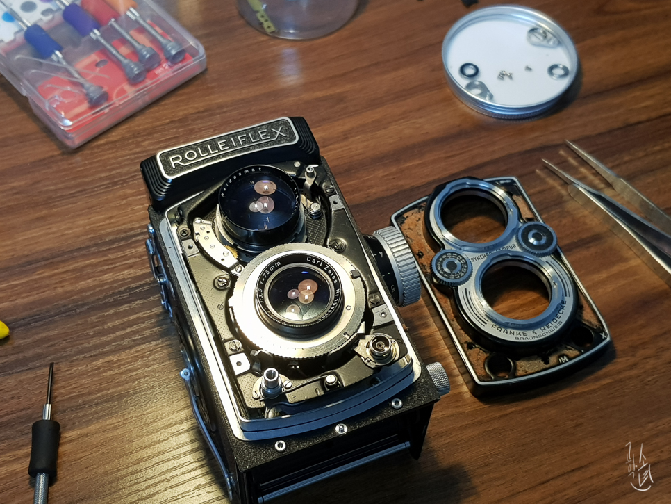 롤라이플렉스 3.5 MX EVS, 렌즈 클리닝 및 수리/오버홀 (RolleiFlex)
