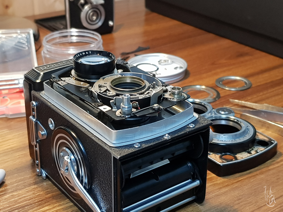 롤라이플렉스 3.5 MX EVS, 렌즈 클리닝 및 수리/오버홀 (RolleiFlex)