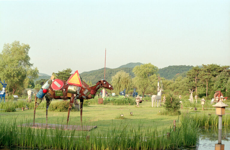 Nikon FM2 · Carl Zeiss Planar T* 50mm F1.4