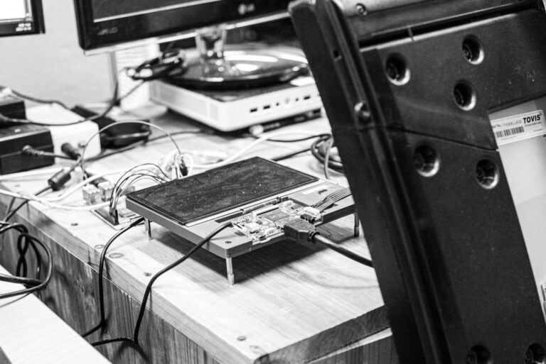 2022.12 , composition in office ( Leica M240-P / Ultron 35mm)
