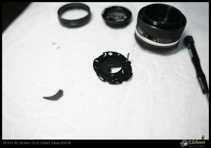 Nikon FM2의 기본 단렌즈 50mm MF Lens 분해 및 청소